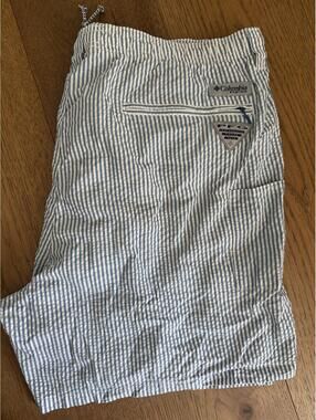 Columbia Men's Seersucker Shorts-XL